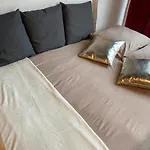 Le Cinema Apartment *