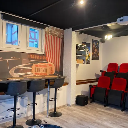 Le Cinema Apartament *